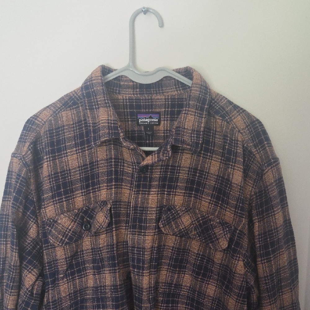 Patagonia Blue and Brown Checkered Shirt